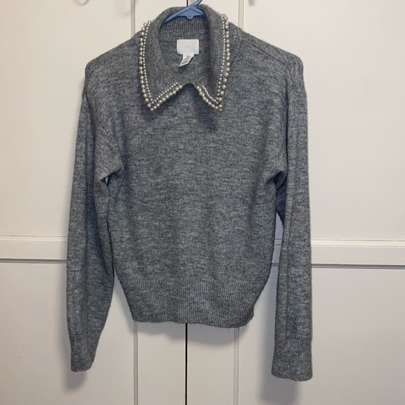 H&M XS GRAY BEADED-COLLAR SWEATER - Picture 1 of 11